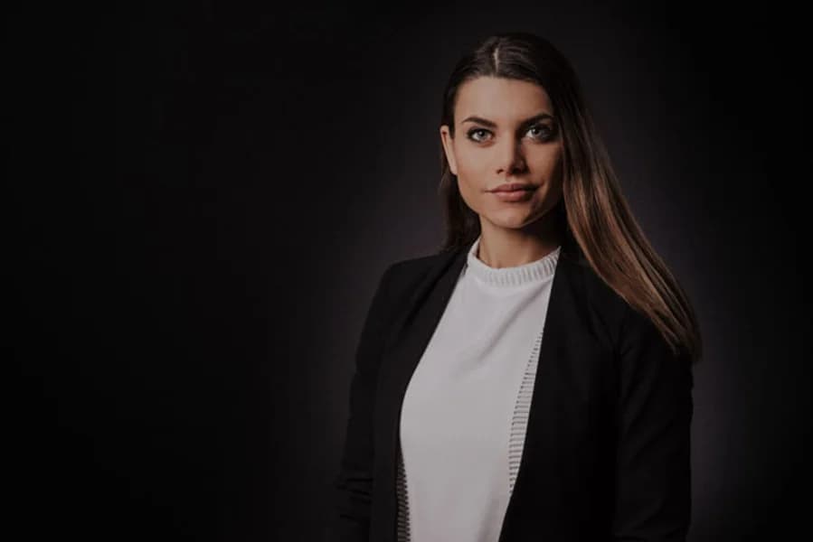 Porträtt av Zhanna Shlapakova