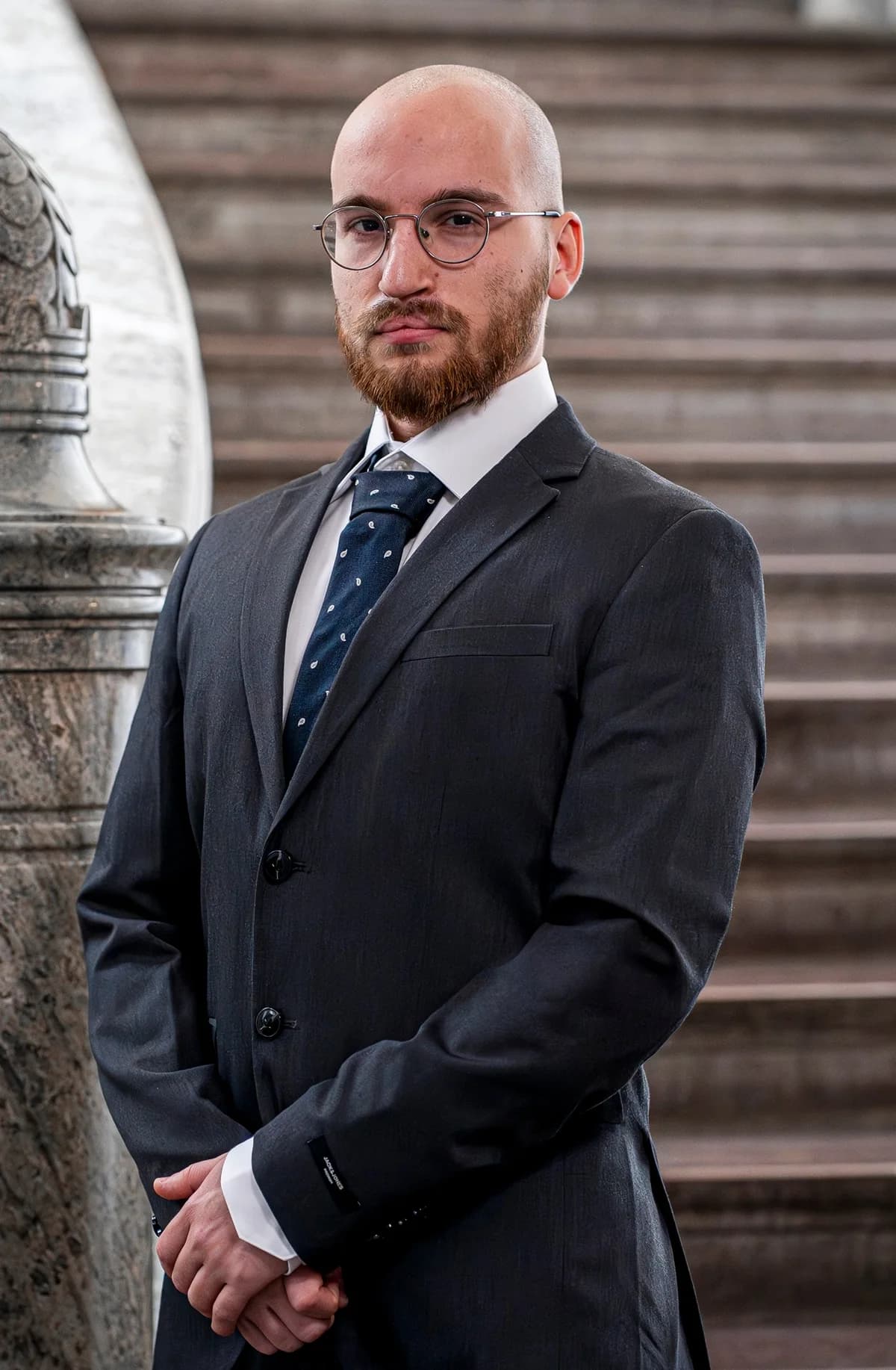 Porträtt av Sebastian Holmsten