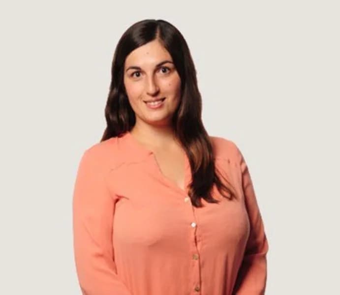 Porträtt av Nadina Talic