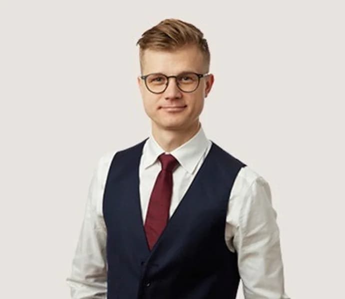 Porträtt av Joel Gohari