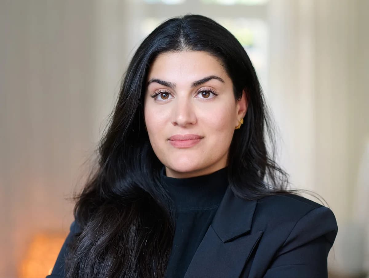 Porträtt av Bahar Shivan